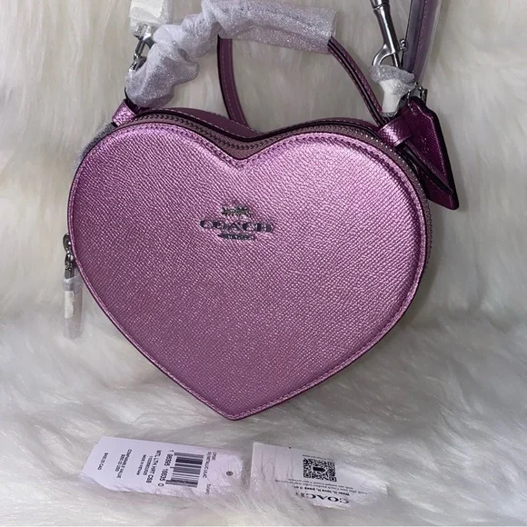 Coach Heart Crossbody New - Picture 11 of 15